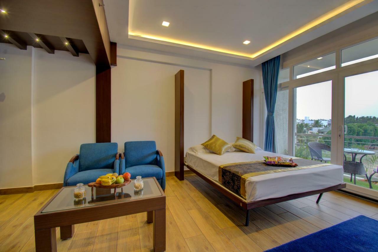 Silver Oak Hotel Mysore Esterno foto